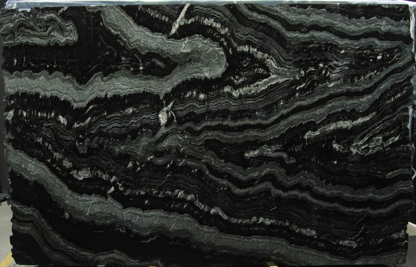 Quartzite Agatha Black granite slabs
