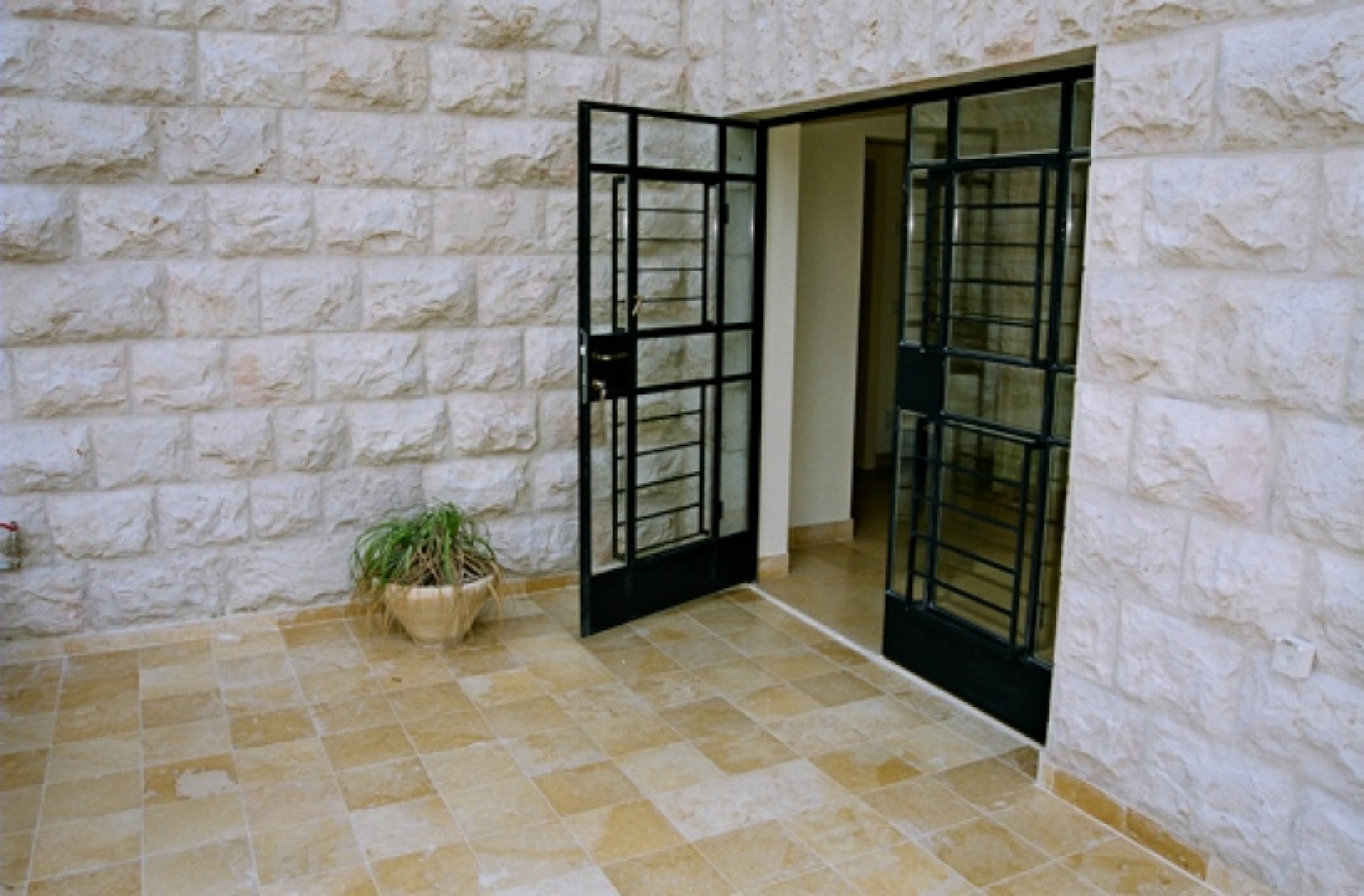 Marbre Jerusalem Gold Light éclatée